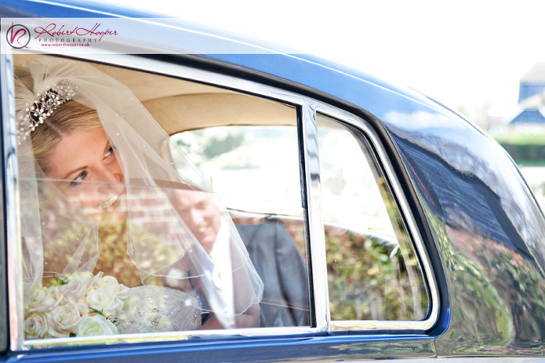 Contemporary wedding photography in Kent 0409-ljjn-0100