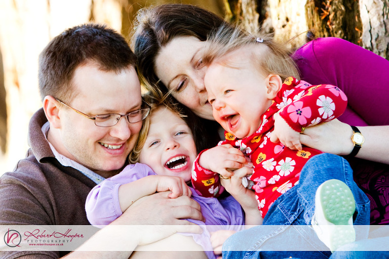 Relaxed informal family portraits by Robert Hooper Photography 0409-nj-0097-2