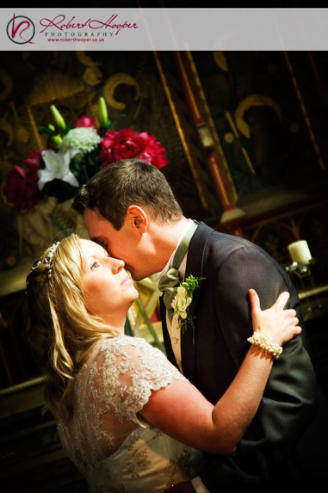 Romantic wedding portraiture by Robert Hooper Photography 0909-HKLF-162