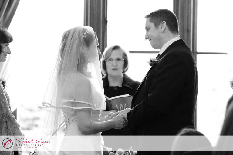 Wedding ceremony at Stanhill Court Hotel. Photography by Robert Hooper 1009-KFPH-0081