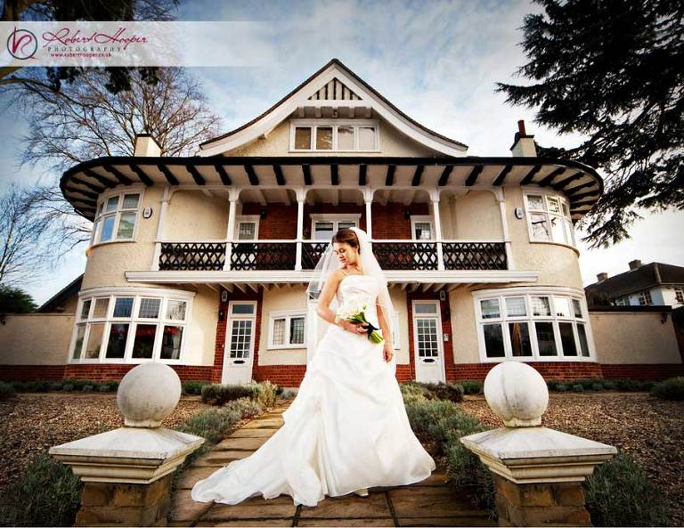 SWPP Gold award winning bridal portraiture. Wedding photography by Robert Hooper