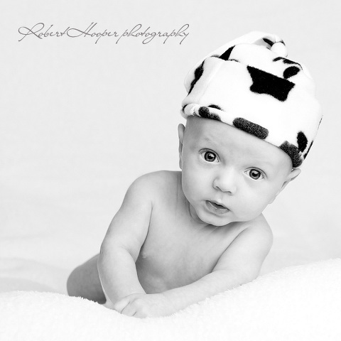 Newborn baby photography in Surrey by Robert Hooper 0210-NJ-0030