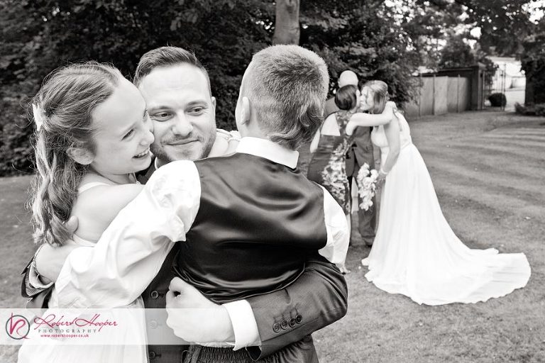 Intimate special wedding moments 