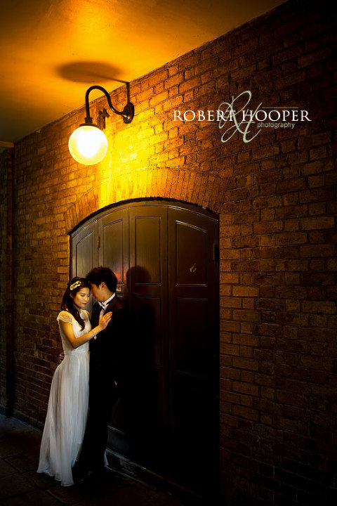 London pre wedding photos at night