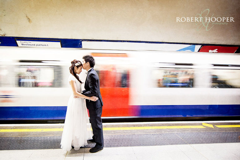 Chinese pre wedding photos in London underground tube station