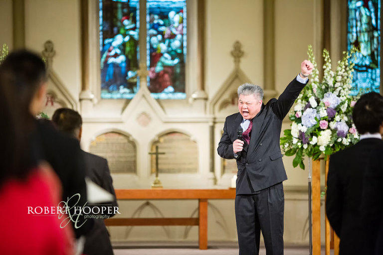 Kent wedding photography - enthusiastic pastor