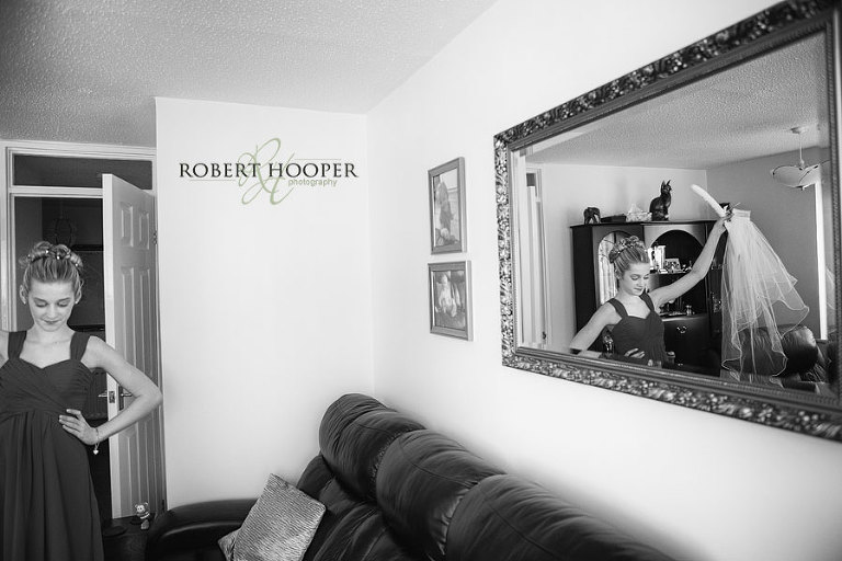 Reportage wedding photographers at Cooling Castle Barn in Rochester, Kent