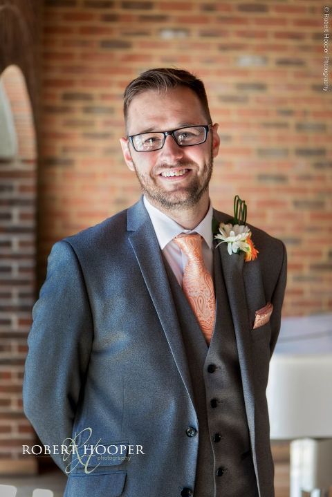 groom portrait