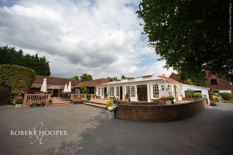 Surrey Wedding Photographer Oaks Farm Barn In Shirley