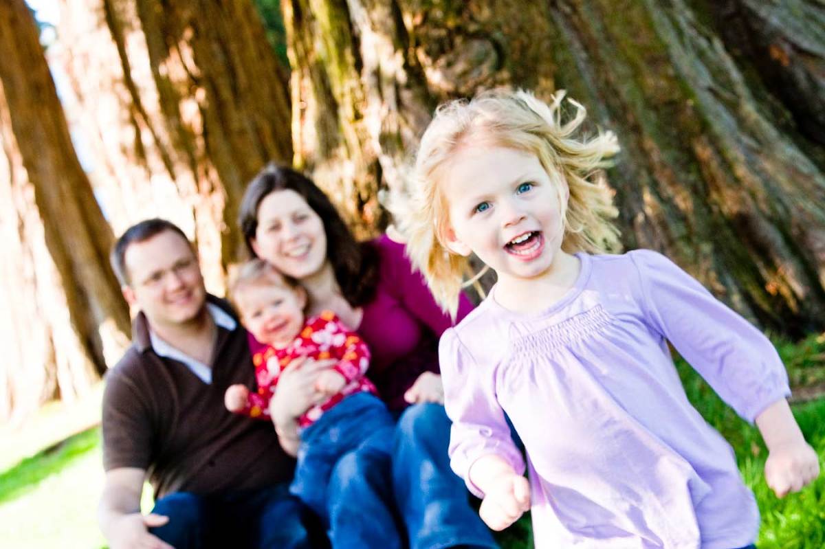 Family outdoor photo session in park
